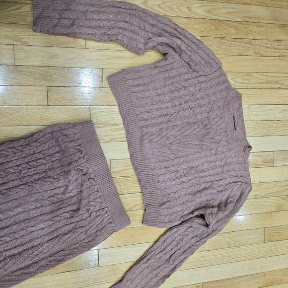 2 piece knitted coord set skirt and cropped baggy top - Picture 3 of 5